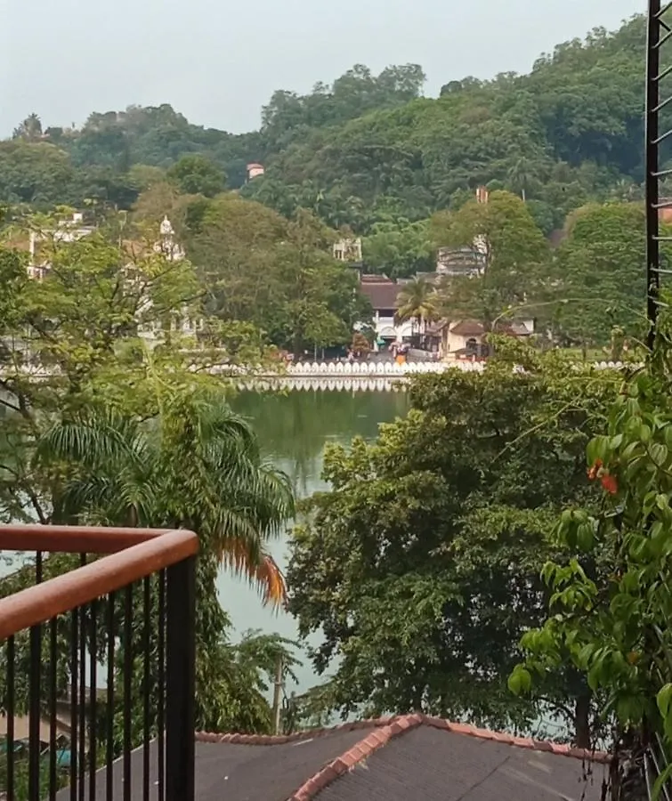 Apartment Lake View Residence Kandy Sri Lanka
